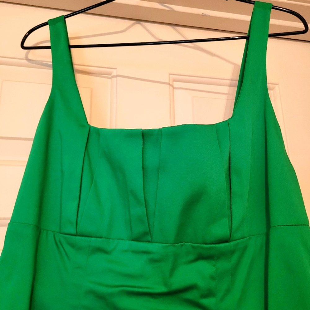 💚 NWT Calvin Klein Green Empire Waist dress 12